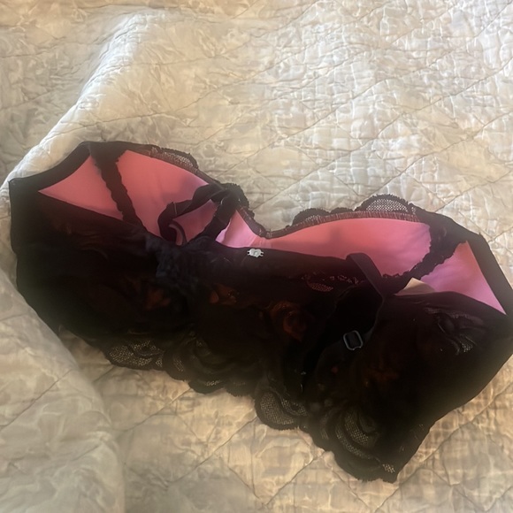 Victoria secret PINK black lace bralette - Picture 2 of 5
